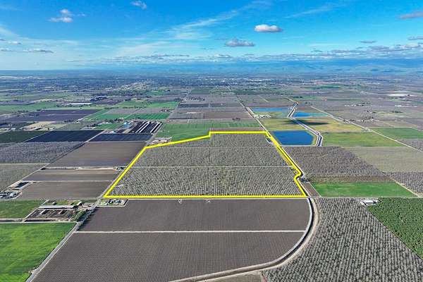 192 Acres of Land for Sale in Tulare, California