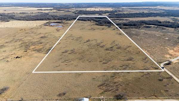 41.4 Acres of Recreational Land & Farm for Sale in Nocona, Texas