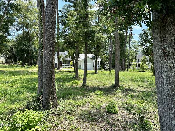 0.11 Acres of Land for Sale in Beaufort, South Carolina