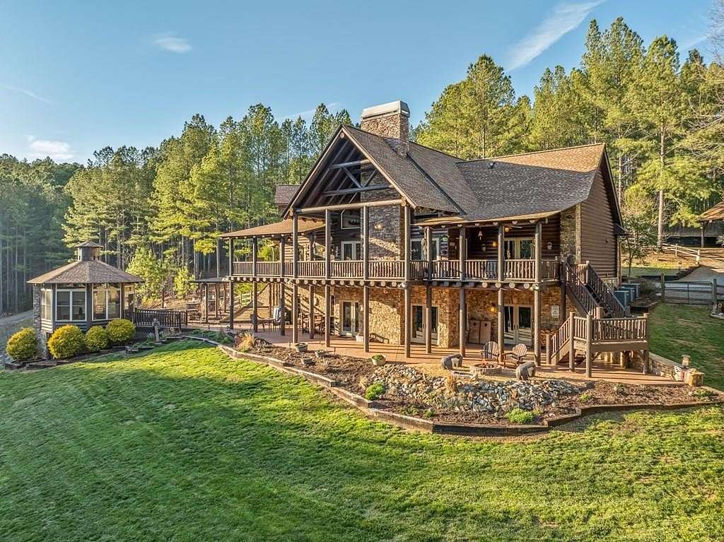 4 Acres of Residential Land with Home for Sale in Murphy, North Carolina