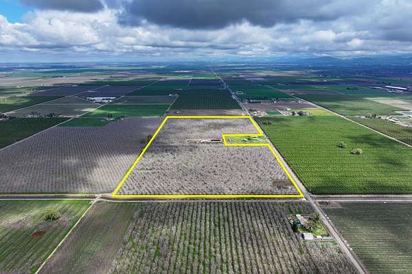 67.7 Acres of Land for Sale in Strathmore, California