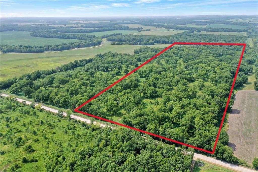 77.5 Acres of Recreational Land for Sale in St. Paul, Kansas