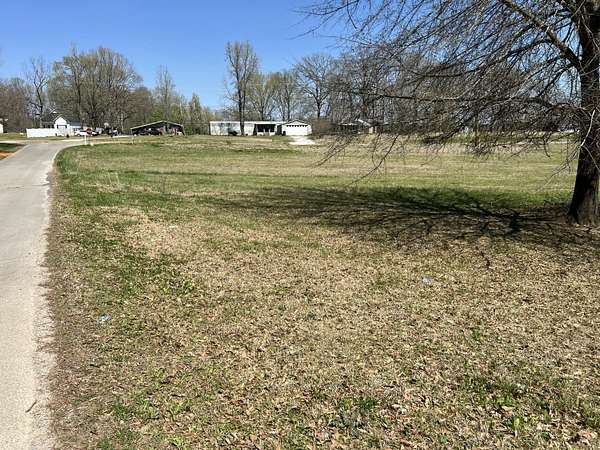1.64 Acres of Residential Land for Sale in Walnut, Mississippi