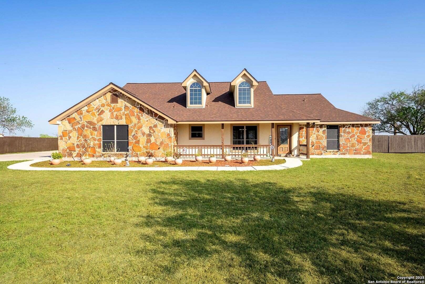 12 Acres of Land with Home for Sale in St. Hedwig, Texas