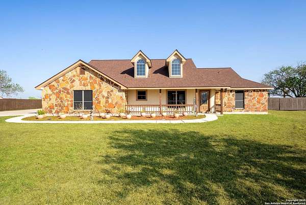 12 Acres of Land with Home for Sale in St. Hedwig, Texas