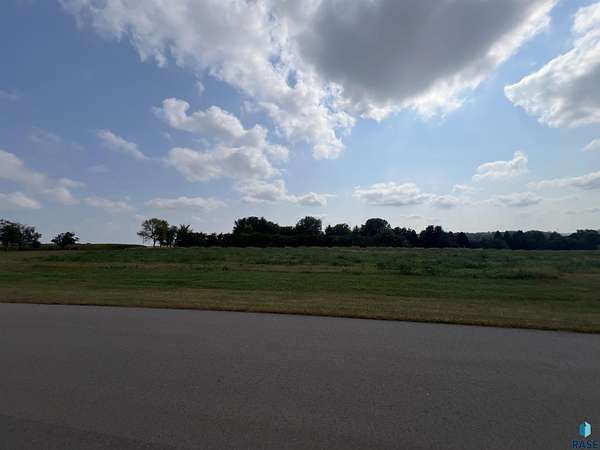 1.27 Acres of Residential Land for Sale in Luverne, Minnesota