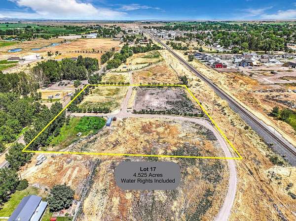 4.53 Acres of Mixed-Use Land for Sale in Gooding, Idaho