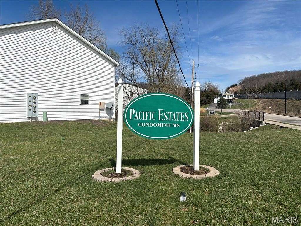 3.1 Acres of Residential Land for Sale in Pacific, Missouri