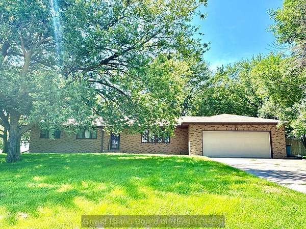 2.73 Acres of Residential Land with Home for Sale in Grand Island, Nebraska