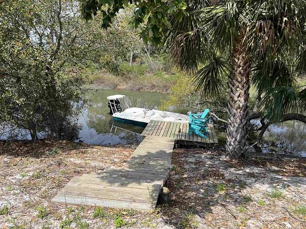 0.25 Acres of Land for Sale in Saint Teresa, Florida