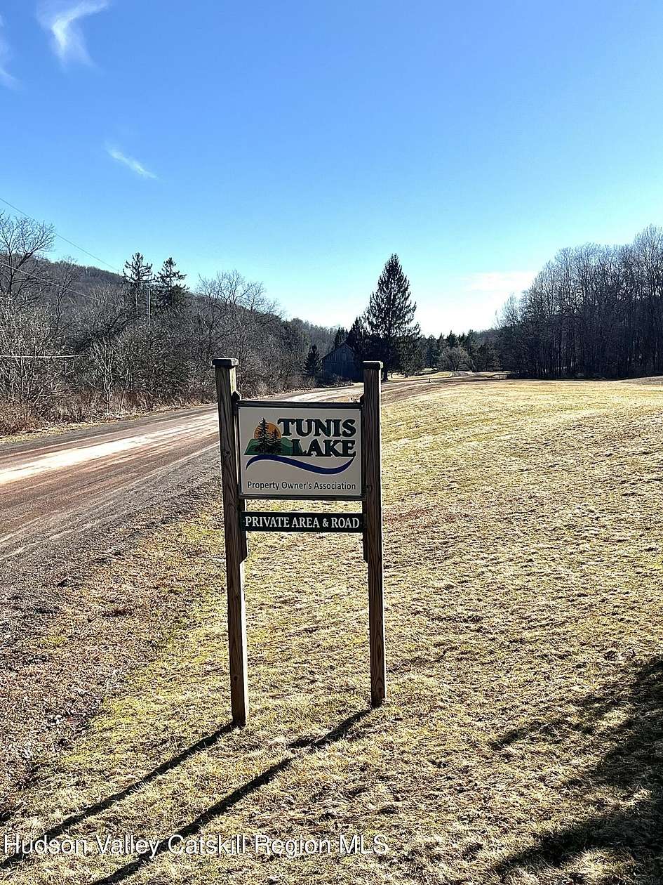 5 Acres of Residential Land for Sale in Bovina, New York