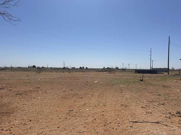 33 Acres of Land for Sale in Denver City, Texas