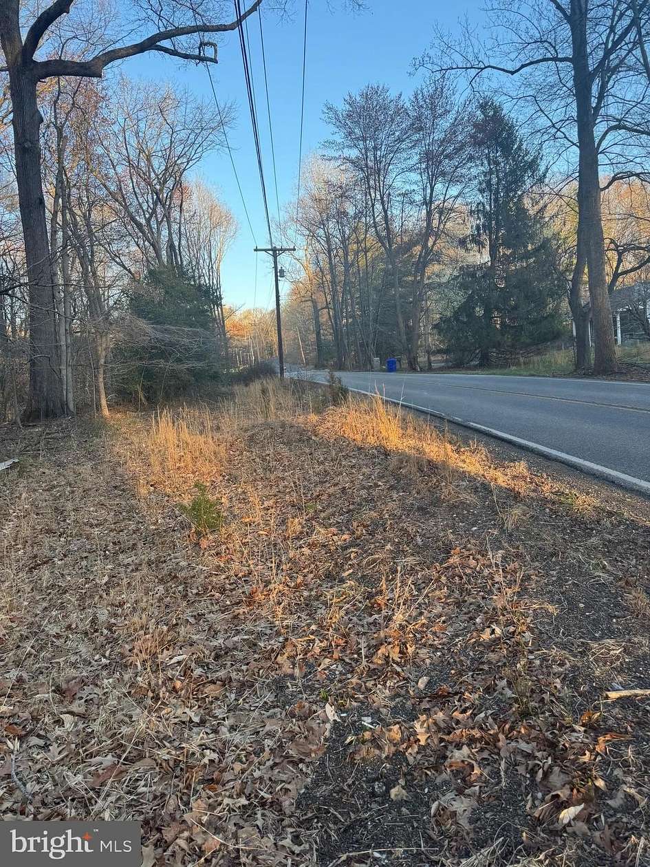 5 Acres of Residential Land for Sale in White Plains, Maryland