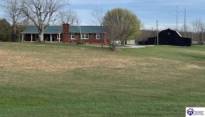 8.18 Acres of Residential Land with Home for Sale in Elizabethtown, Kentucky