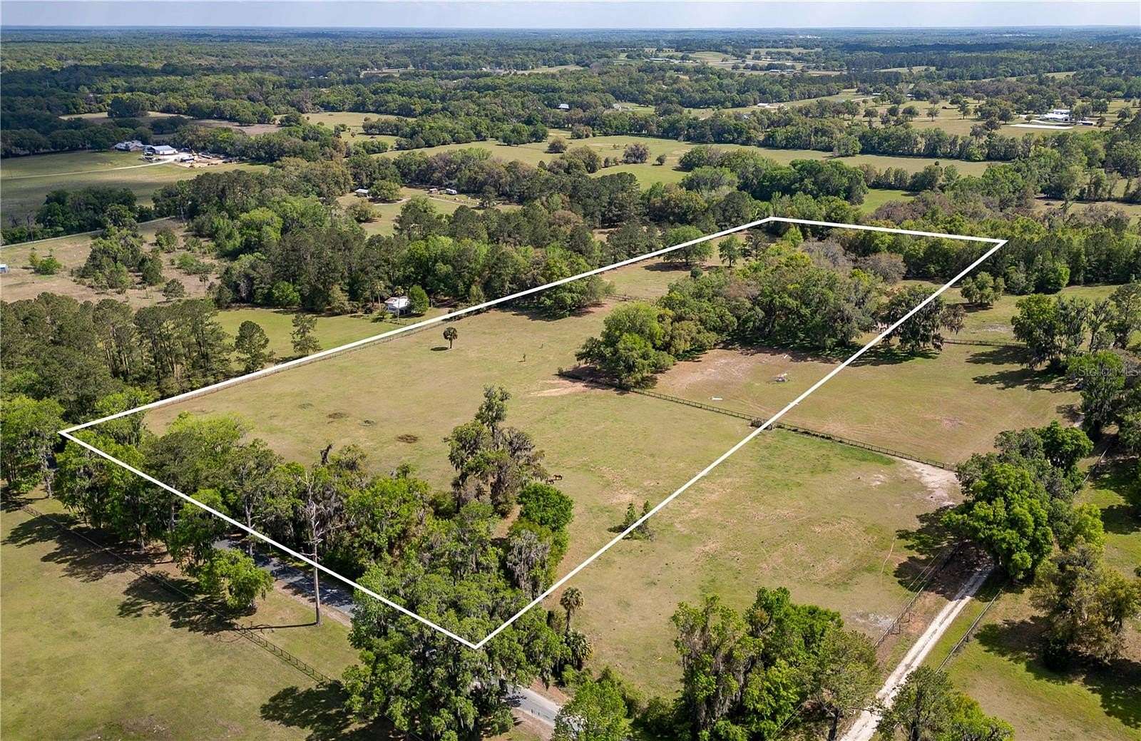 20 Acres of Agricultural Land for Sale in Reddick, Florida