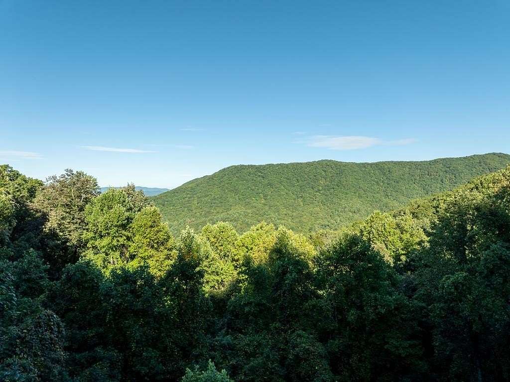 7.47 Acres of Residential Land for Sale in Ellijay, Georgia