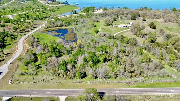 3 Acres of Residential Land for Sale in Corsicana, Texas