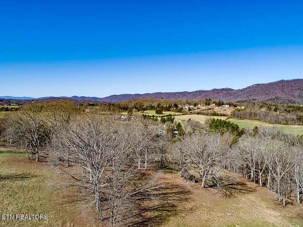 5.4 Acres of Land for Sale in La Follette, Tennessee