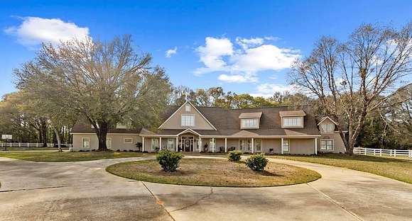 8.64 Acres of Residential Land with Home for Sale in Enterprise, Alabama