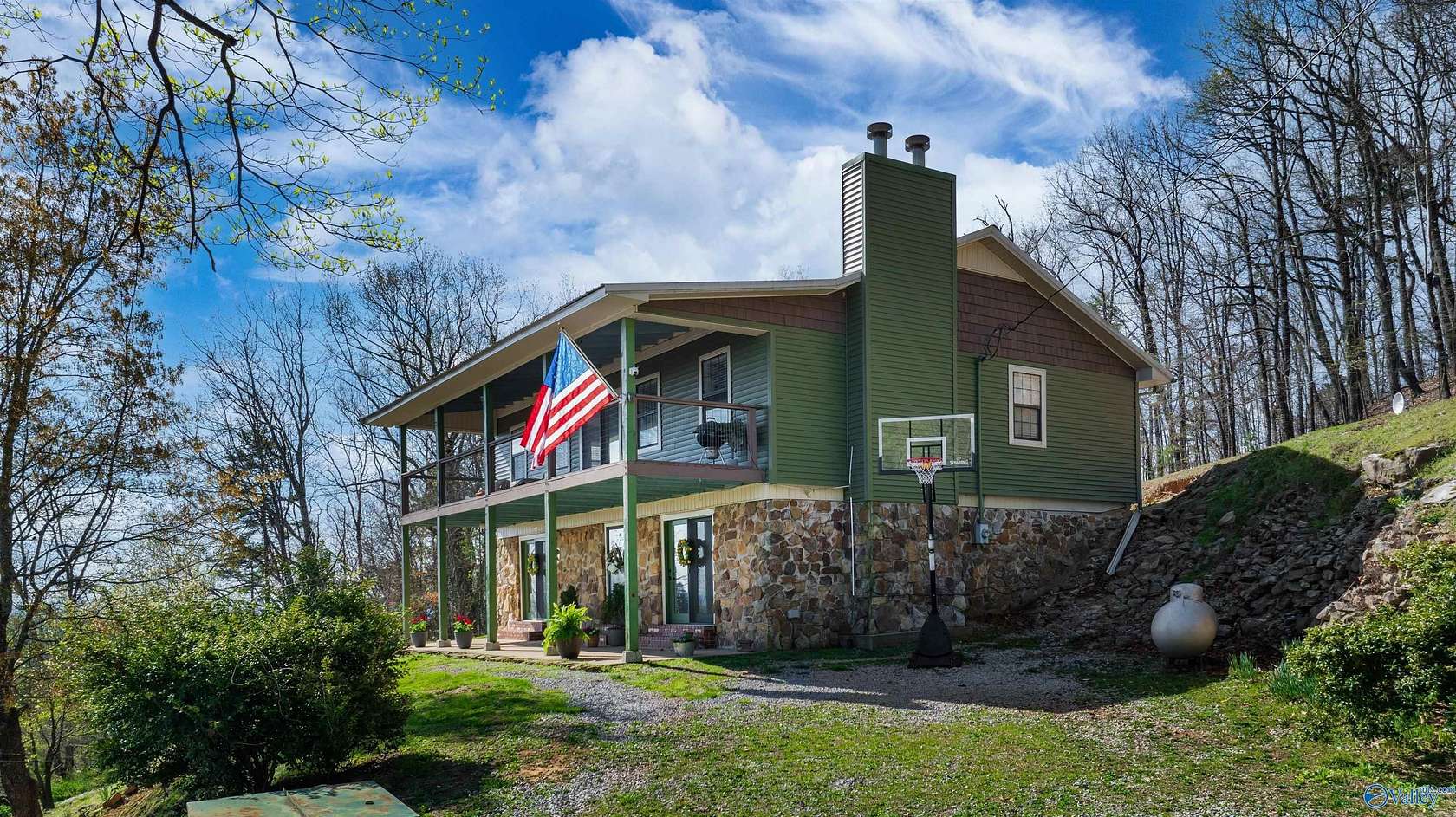 2 Acres of Residential Land with Home for Sale in Gadsden, Alabama