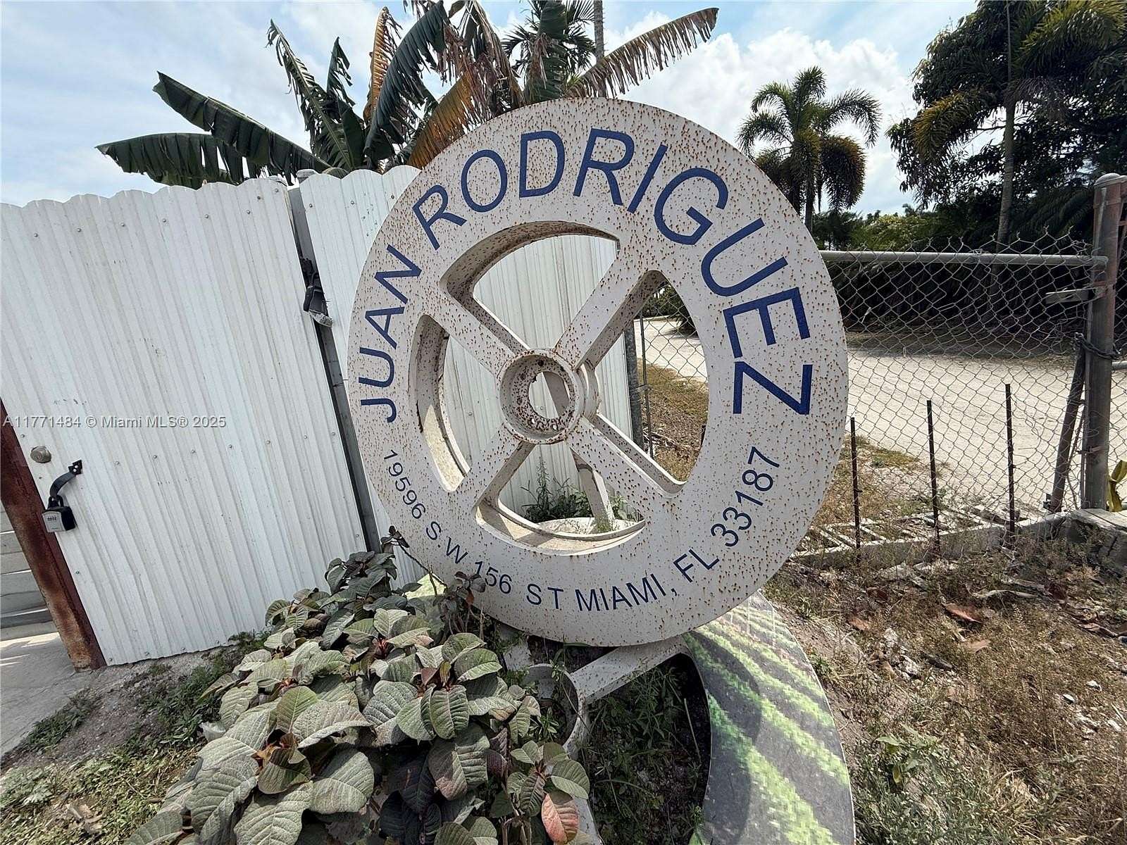 2.5 Acres of Land for Sale in Miami, Florida