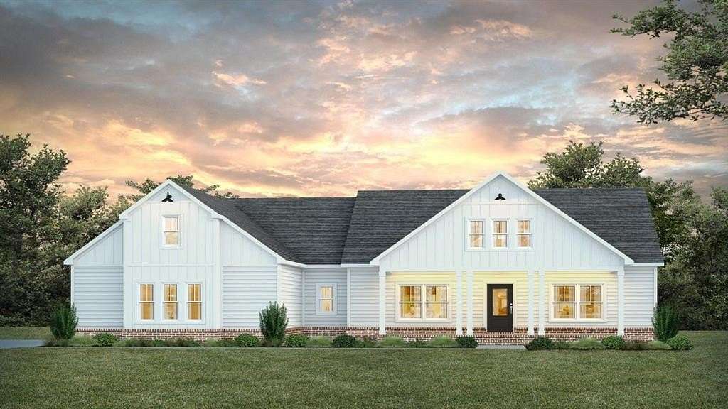 17.3 Acres of Land with Home for Sale in Waverly, Alabama