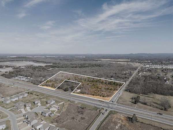 13.5 Acres of Commercial Land for Sale in Murfreesboro, Tennessee