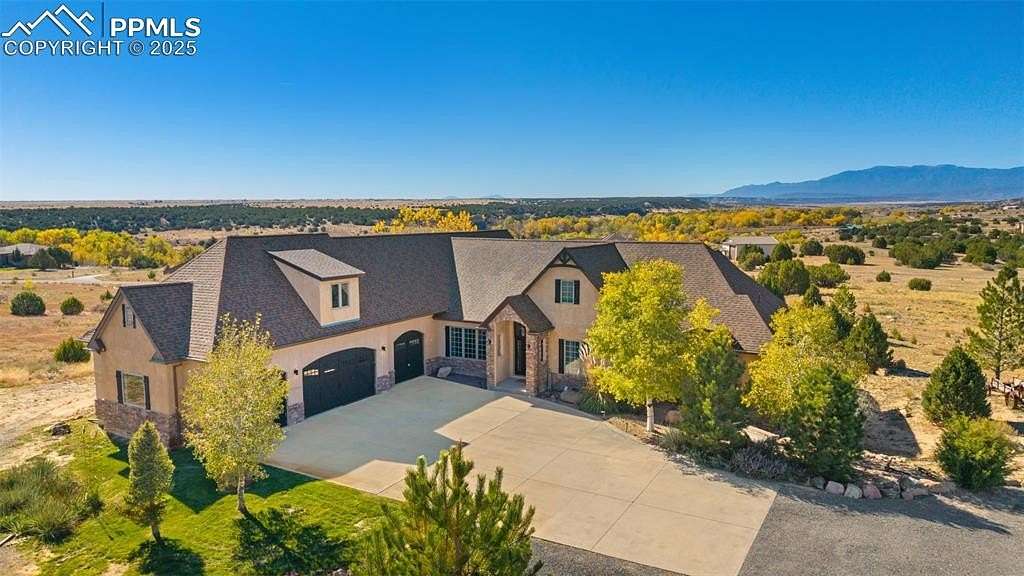 5 Acres of Residential Land with Home for Sale in Pueblo, Colorado