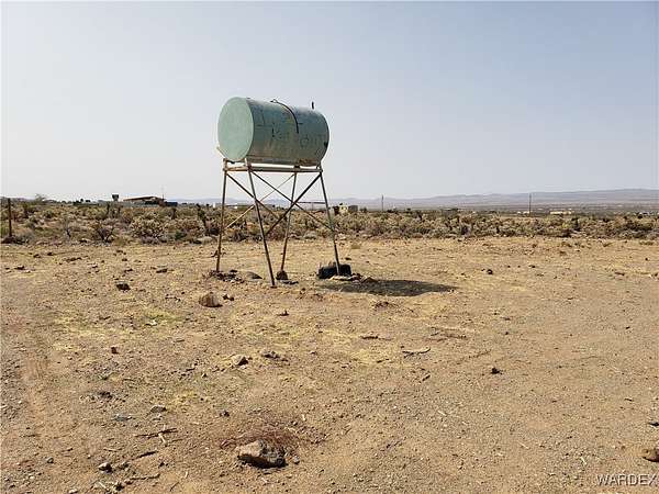 2.5 Acres of Land for Sale in Dolan Springs, Arizona