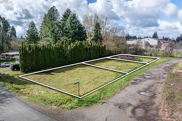 0.45 Acres of Residential Land for Sale in Eugene, Oregon