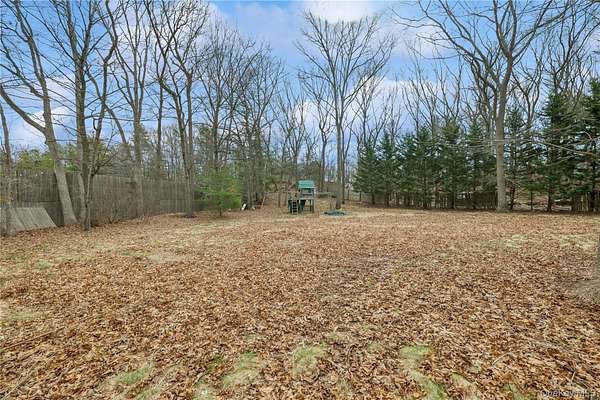1 Acre of Residential Land for Sale in Dix Hills, New York