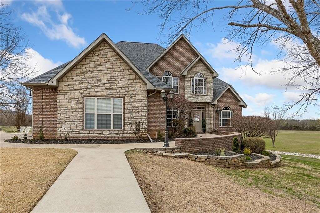 2.6 Acres of Residential Land with Home for Sale in Harrison, Arkansas