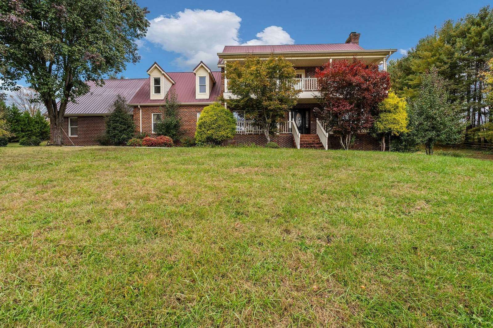 4.47 Acres of Residential Land with Home for Sale in Kingsport, Tennessee