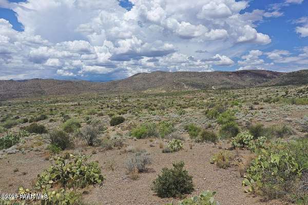 10 Acres of Land for Sale in Mayer, Arizona