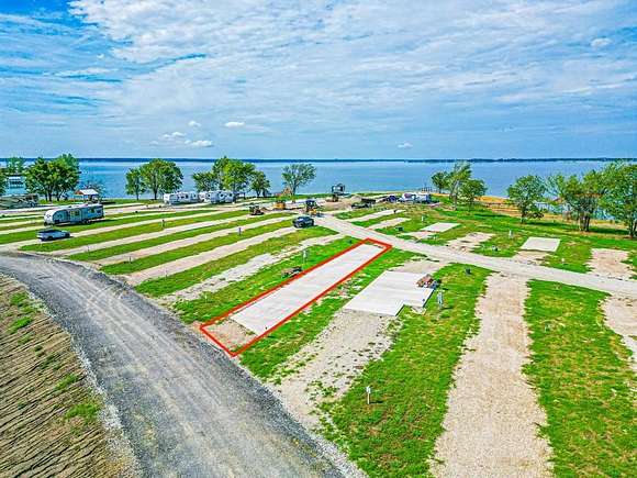 0.08 Acres of Land for Sale in Kerens, Texas