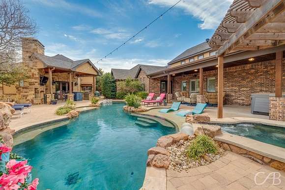 2 Acres of Residential Land with Home for Sale in Abilene, Texas