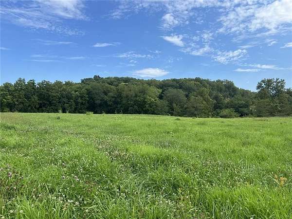 10 Acres of Land for Sale in Weston, Missouri