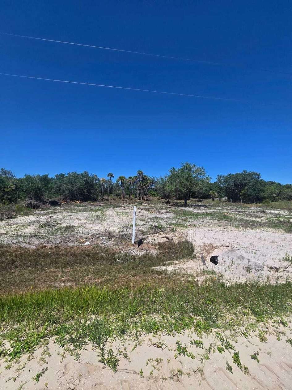 1.25 Acres of Residential Land for Sale in Okeechobee, Florida