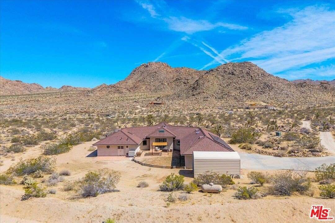 16.3 Acres of Land with Home for Sale in Joshua Tree, California
