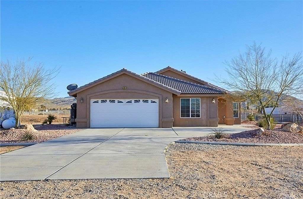 2 Acres of Residential Land with Home for Sale in Apple Valley, California