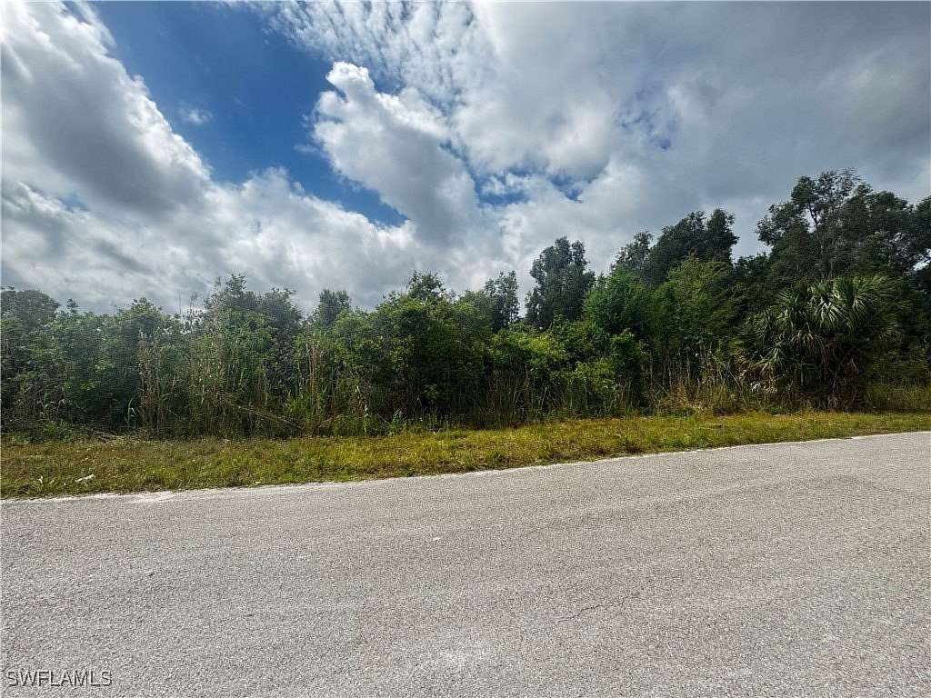 0.25 Acres of Residential Land for Sale in Lehigh Acres, Florida