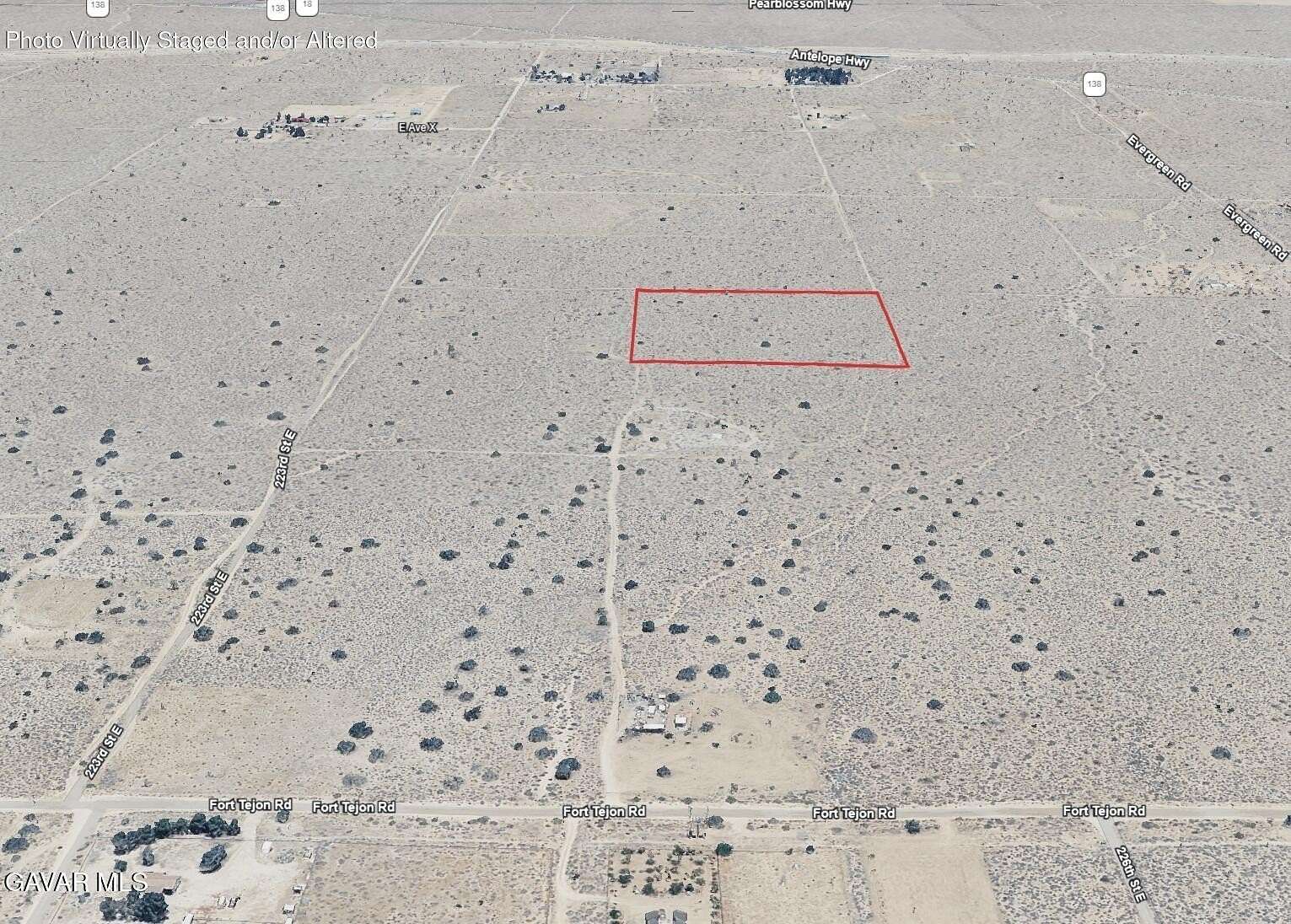 10.1 Acres of Land for Sale in Llano, California