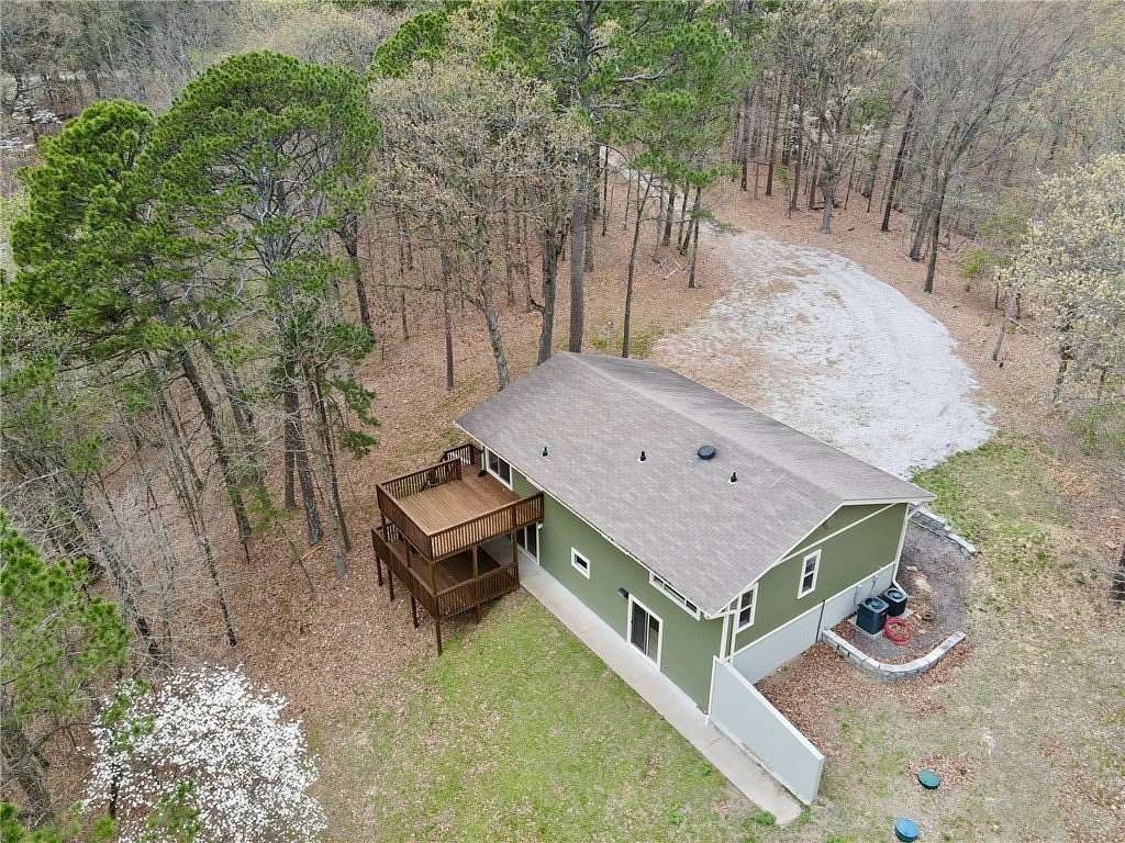 2.63 Acres of Land with Home for Sale in Kansas, Oklahoma