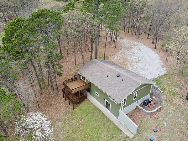 2.63 Acres of Land with Home for Sale in Kansas, Oklahoma