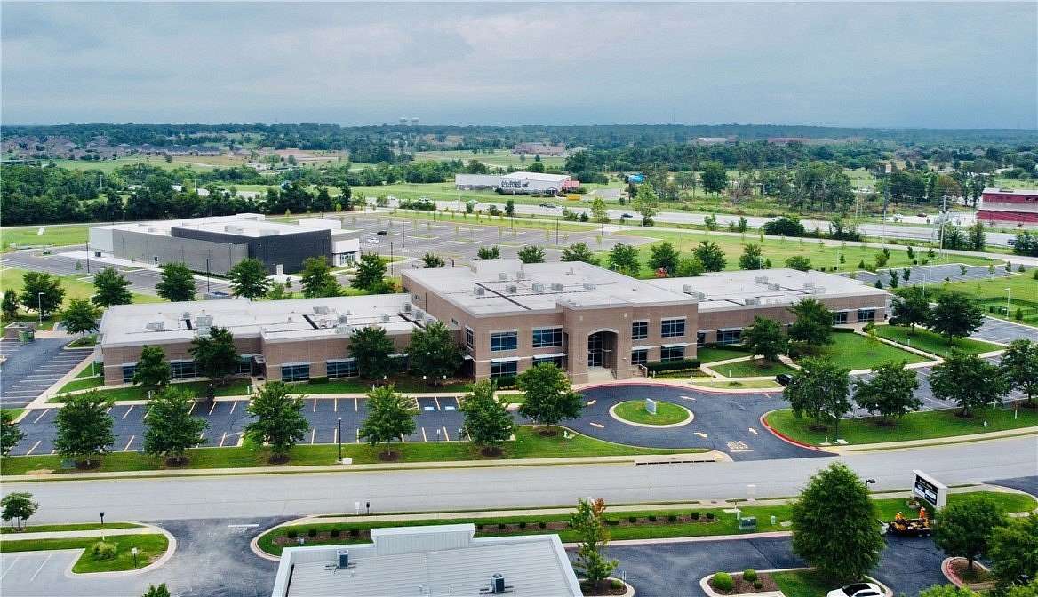 7.46 Acres of Improved Mixed-Use Land for Sale in Rogers, Arkansas