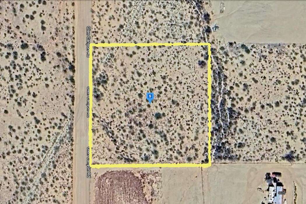 2.46 Acres of Residential Land for Sale in Golden Valley, Arizona