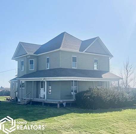 3 Acres of Residential Land with Home for Sale in Mount Pleasant, Iowa