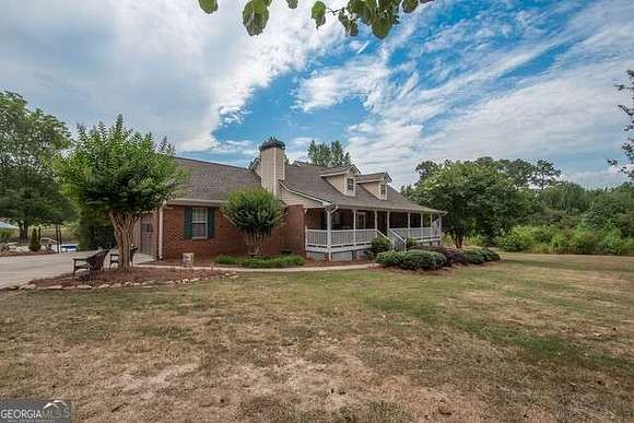 2.25 Acres of Residential Land with Home for Sale in Fayetteville, Georgia