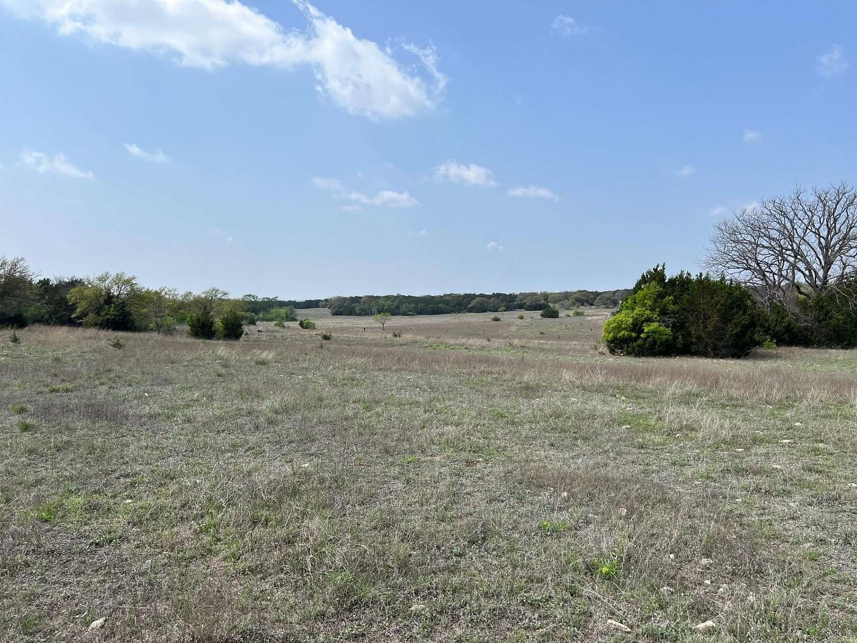 10.1 Acres of Agricultural Land for Sale in Kempner, Texas