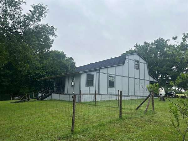 14.2 Acres of Recreational Land with Home for Sale in Whitesboro, Texas